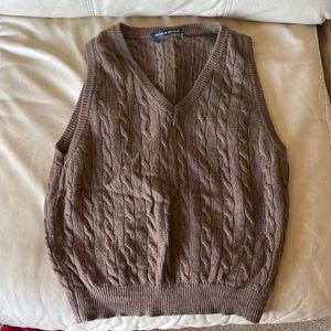 BRANDY MELVILLE SWEATER VEST
